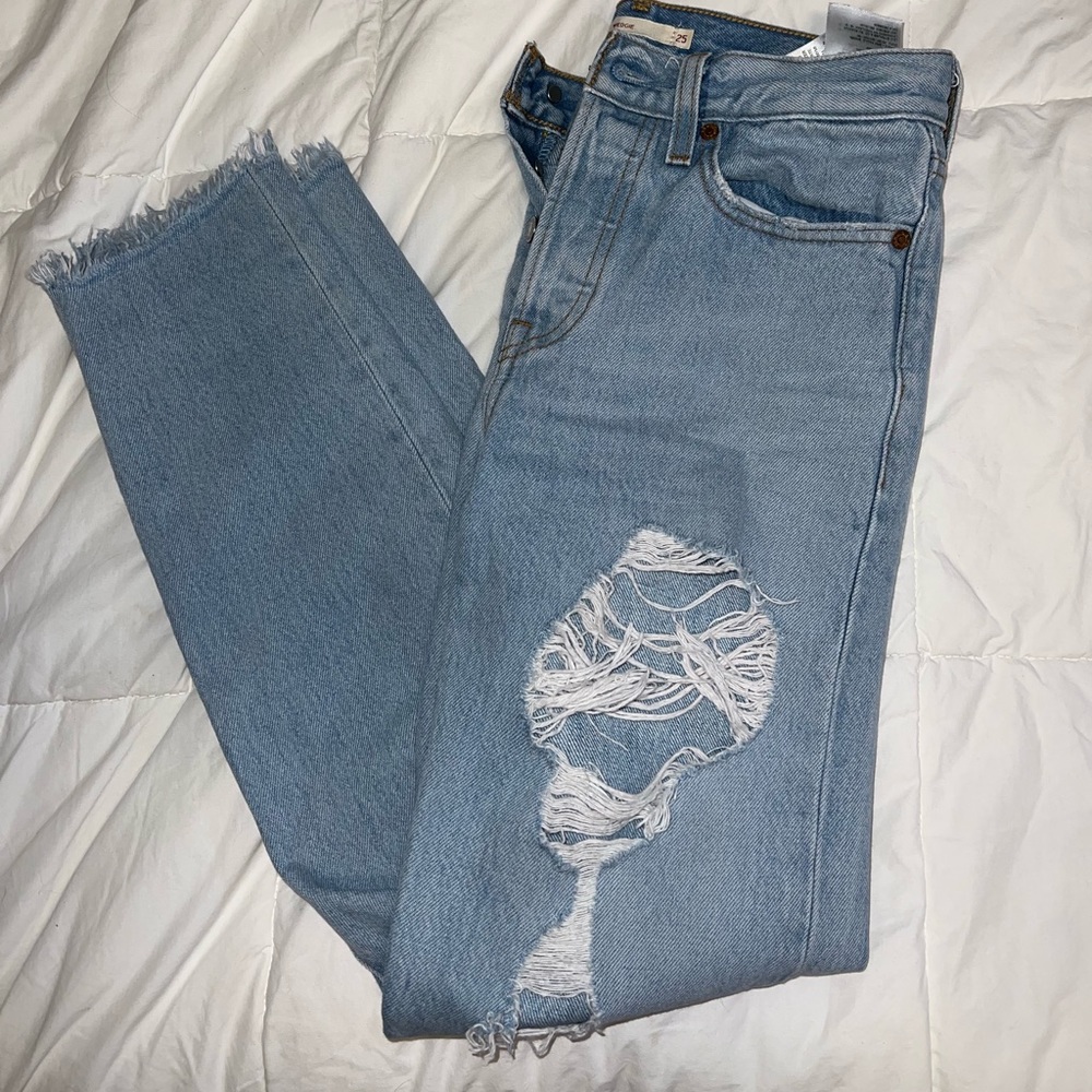 Levi’s wedgie jeans